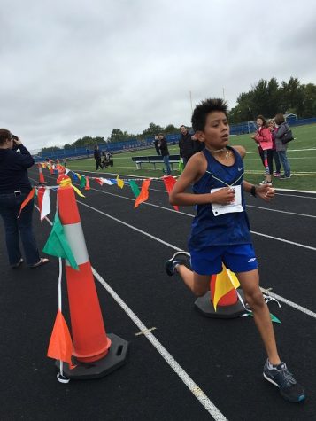 HEHS Hawks Raced to “Do The Hustle”
