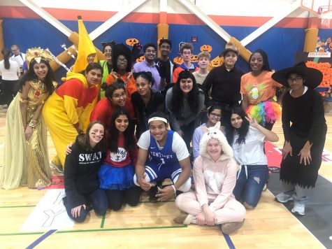 Halloween fun fills HEHS hallways