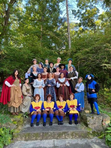 The Madrigals perform at Stronghold Castle