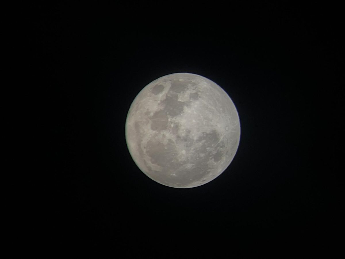 A photo of the Blue Moon event on September 30