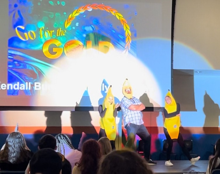 Talent show highlights singers, dancers, and bananas with moves